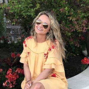 Meet your Posher, Alexandra